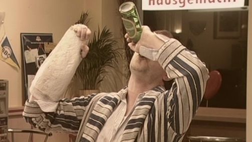 Dittsche - Das wirklich wahre Leben! Dittsche - Das wirklich wahre Leben! Folge 4: Dittsche ist verletzt