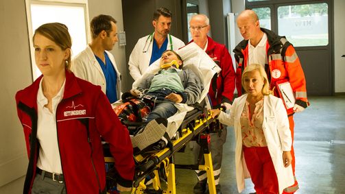 Dr. Klein Dr. Klein, Staffel 5 Folge 9: Auf dünnem Eis