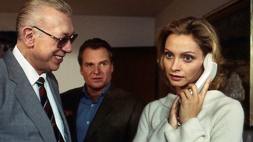 Derrick Derrick, Staffel 18 Folge 12: Eine kleine rote Zahl