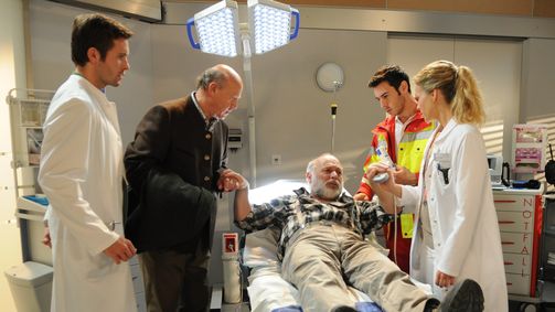 Herzflimmern – Die Klinik am See Herzflimmern, Staffel 8 Folge 1: Folge 137