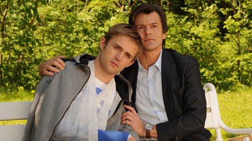 Herzflimmern – Die Klinik am See Herzflimmern - Die Klinik am See, Staffel 5 Folge 19: Folge 90