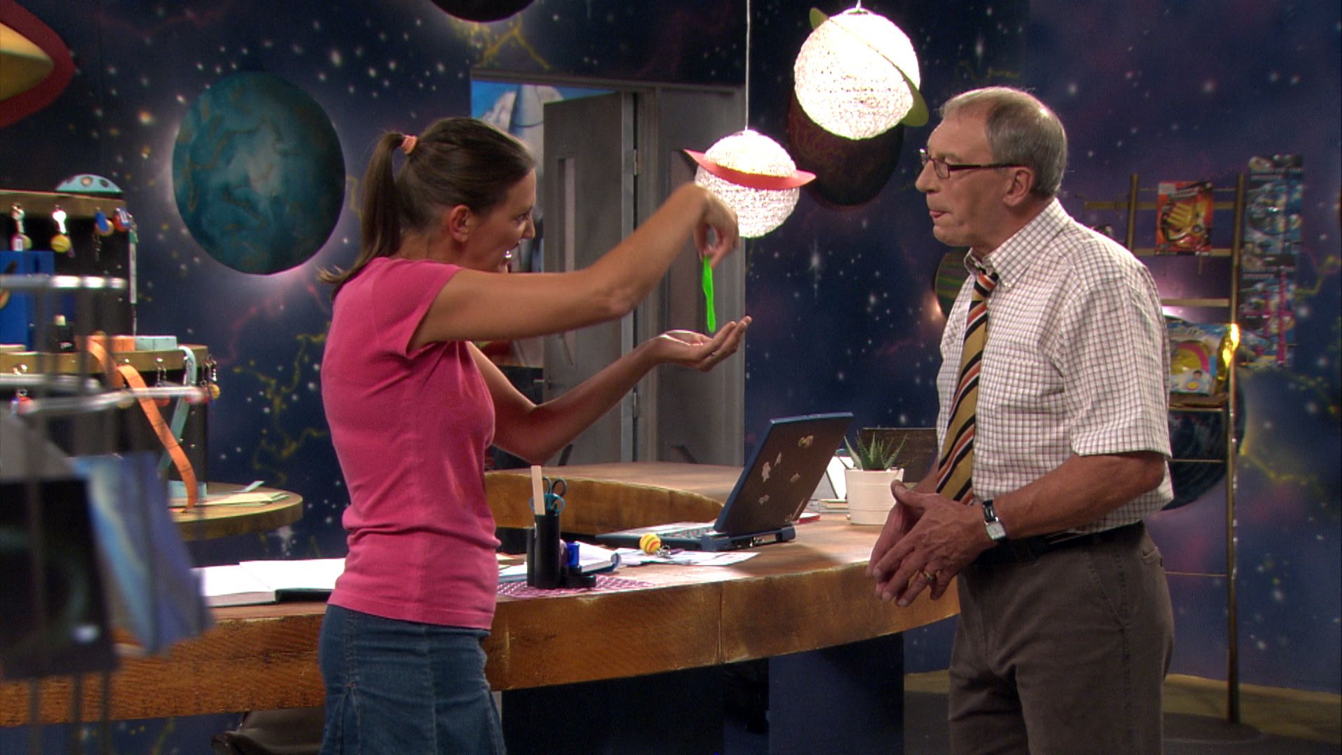 Grüne Schleimspuren