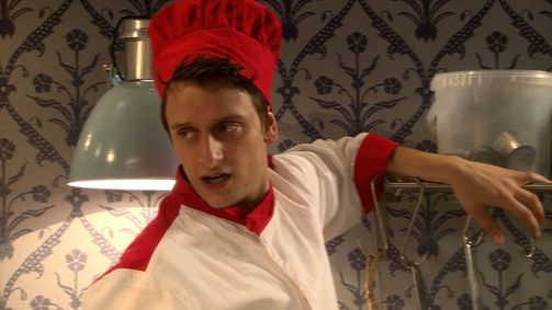 Hotel 13 Hotel 13 - Staffel 1 Folge 11: Die rote Karte