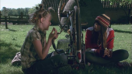 Amika Amika - Staffel 1 Folge 9: Merels wackelige Lüge