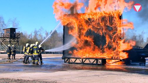 Short Cuts Short Cuts Folge 7: Berufsbild Flughafenfeuerwehr