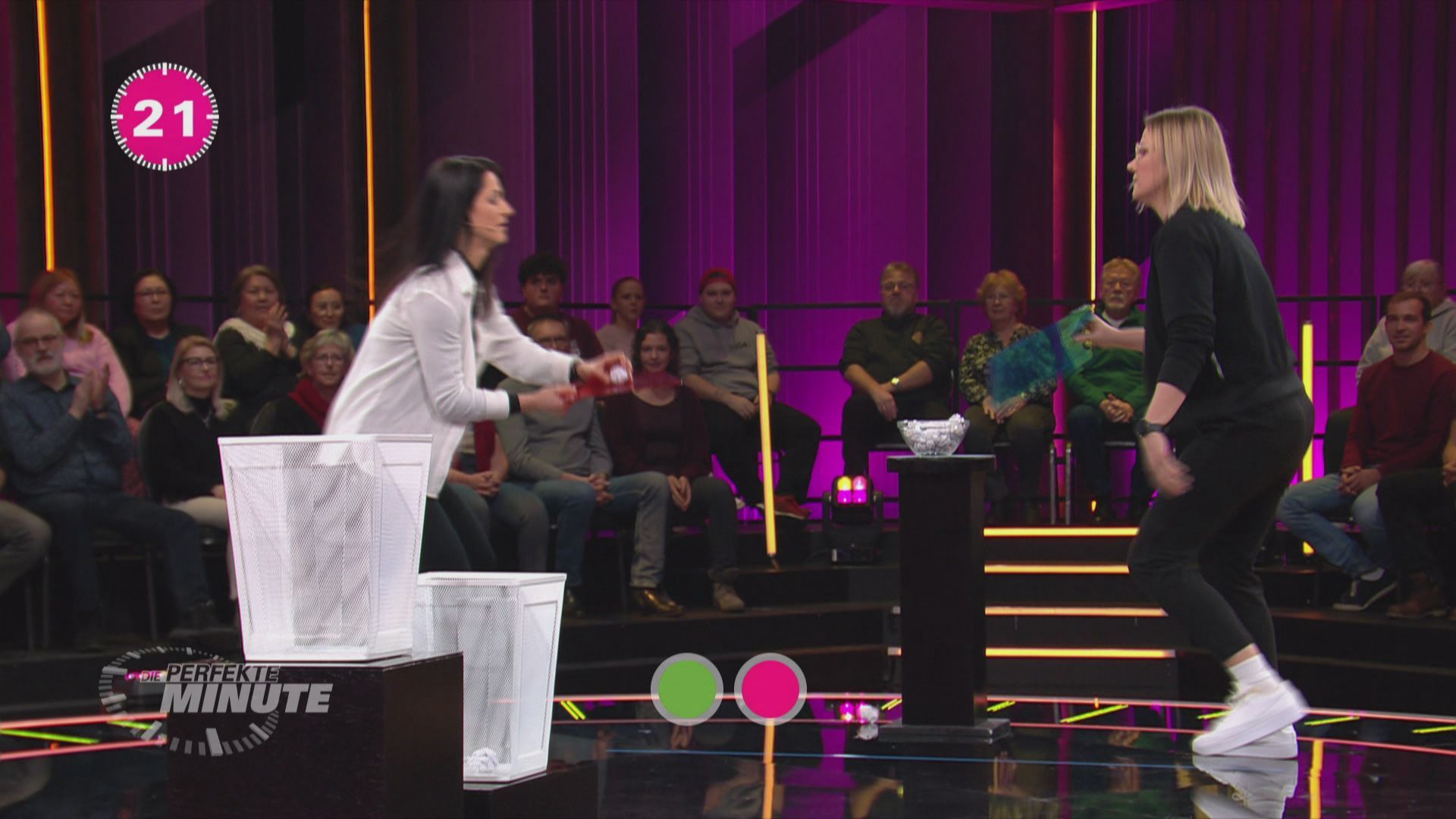 Die perfekte Minute - JENNY UND SARAH