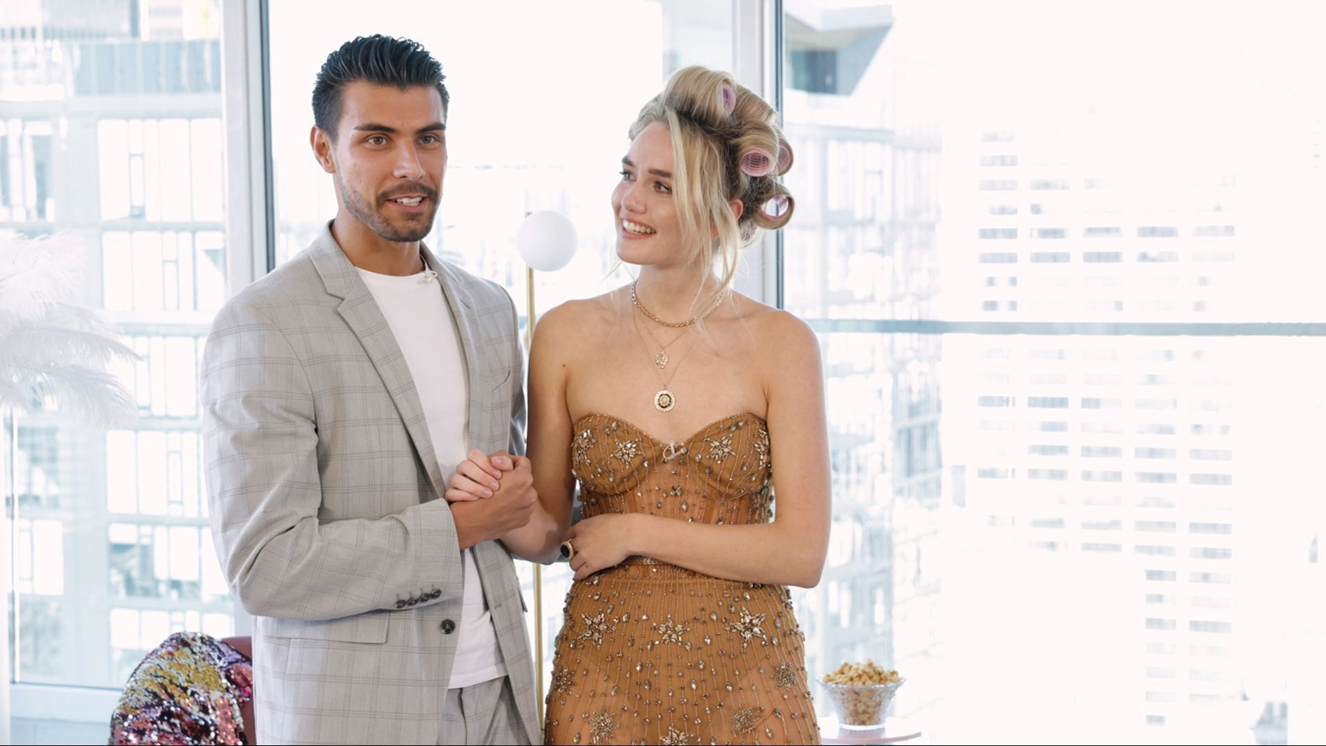 Überraschung! Die Models bekommen Besuch aus der Heimat