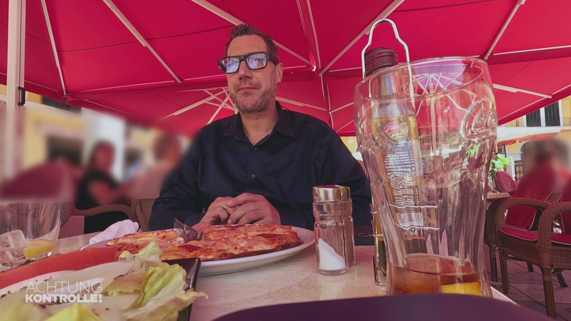 Sonnige Grüße vom Imbiss: Mirko Reeh auf Mallorca