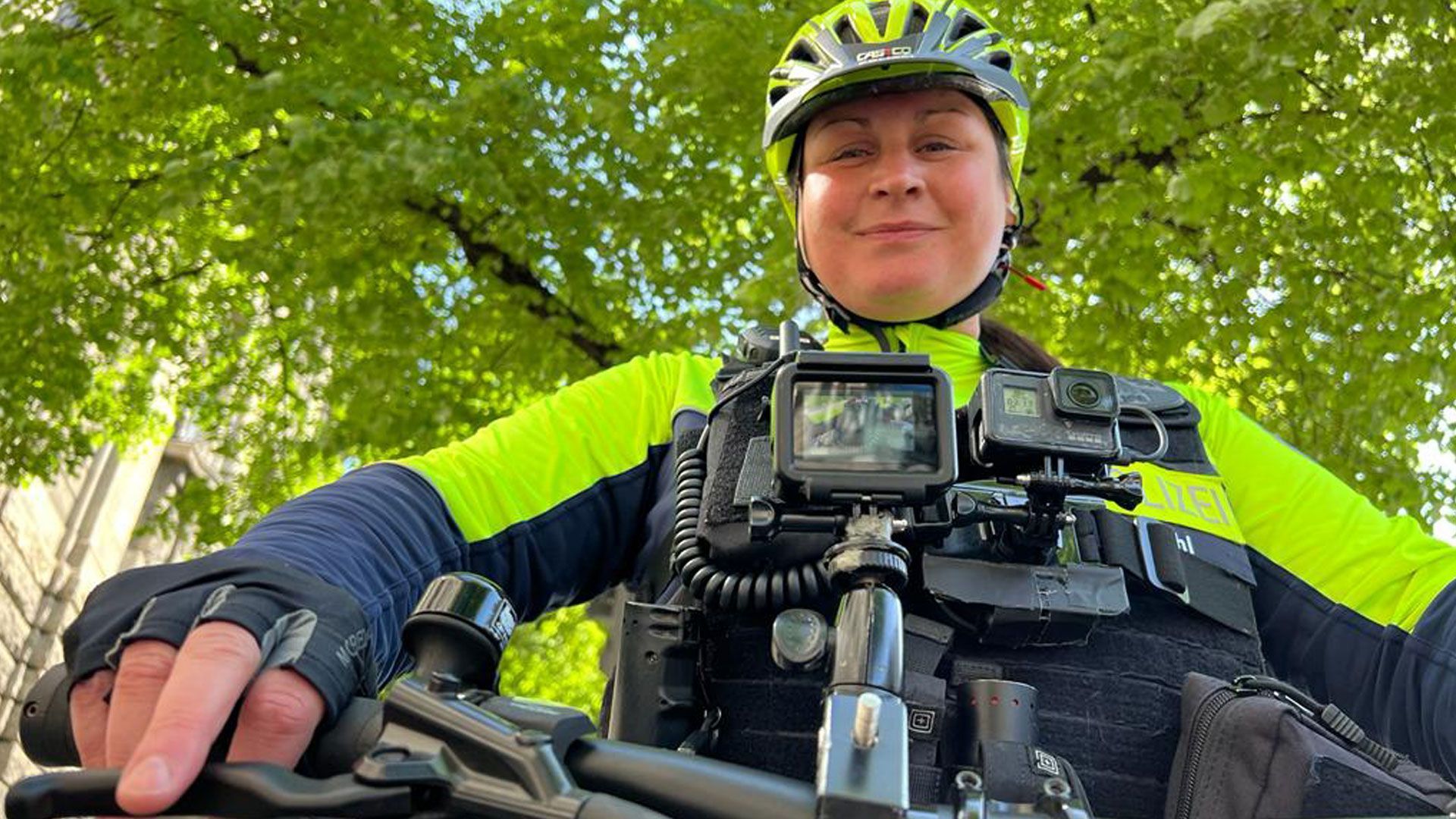 Getunter PKW - Fahrradpolizei Berlin