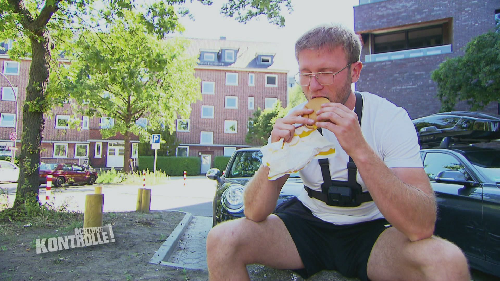 Thema u. a.: Der beste Cheeseburger Hamburgs - Foodtester Holger Schwietering