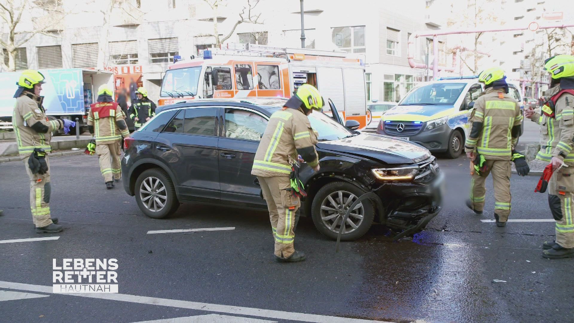 Einsatzgebiet Berlin: Schwerer Verkehrsunfall mit Baby