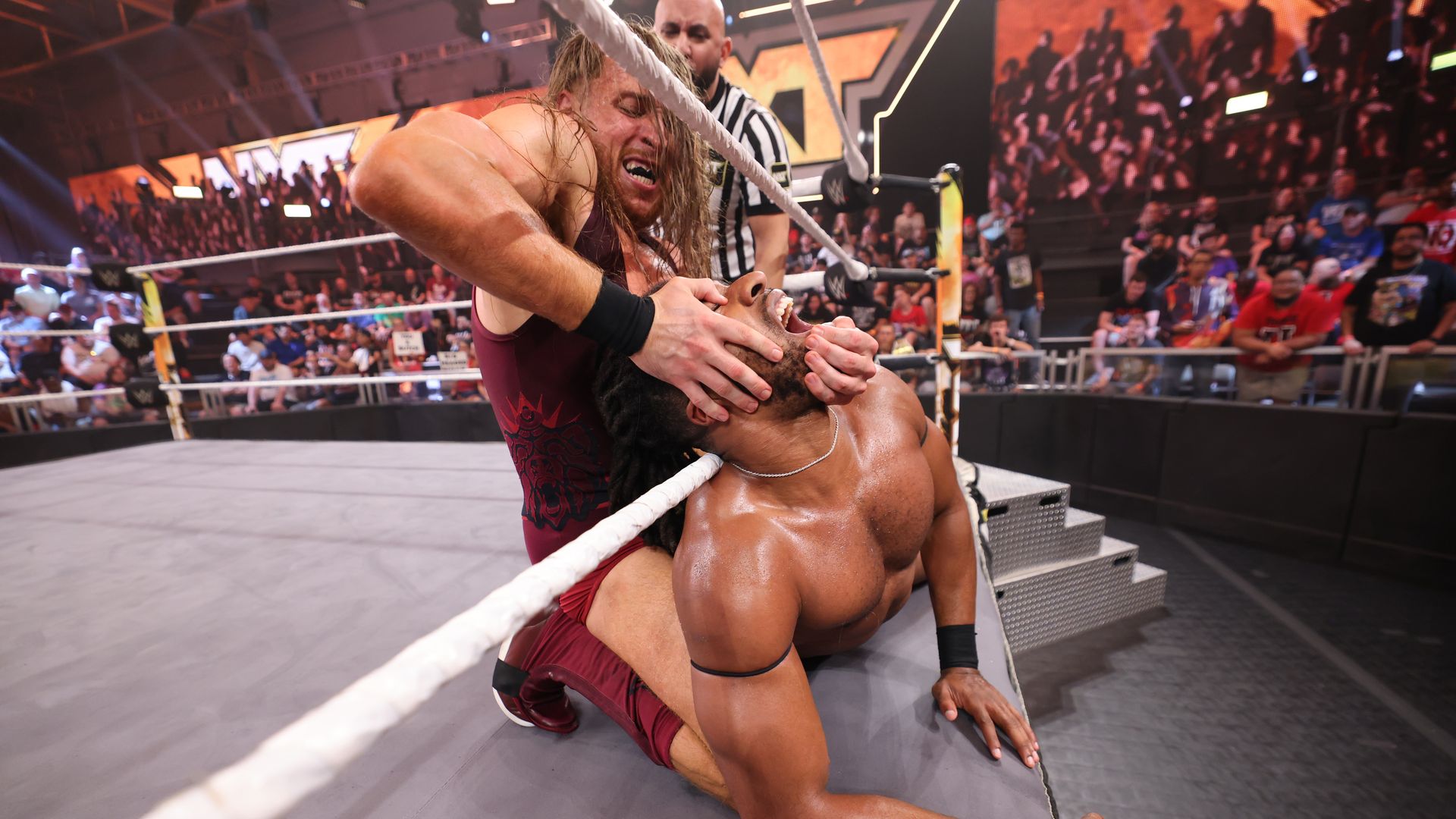 Match zwischen Trick Williams & Pete Dunne endet mit bodenloser Aktion