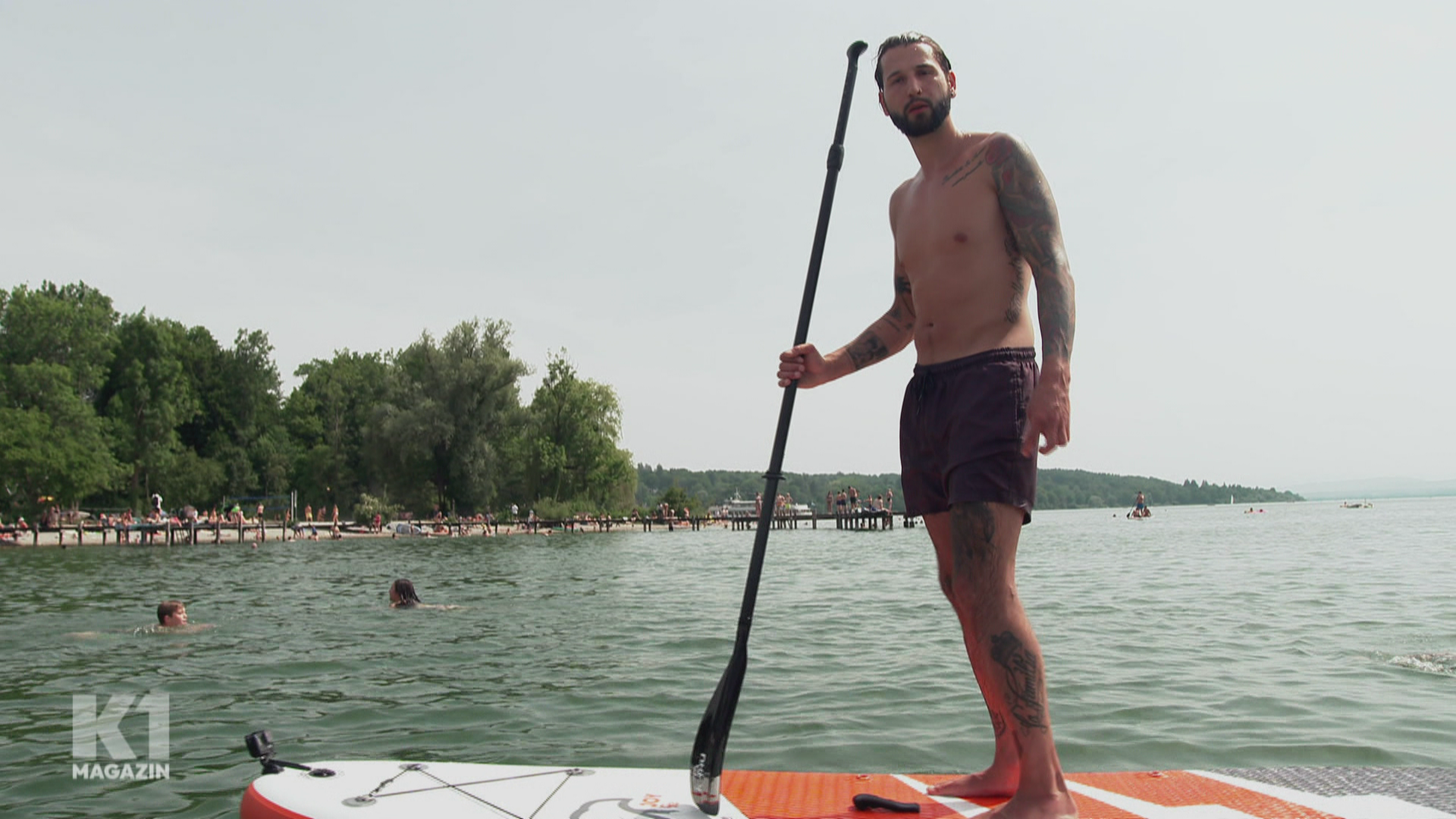 Thema u. a.: Stand-Up-Paddling: Wie gut sind günstige Boards vom Discounter?