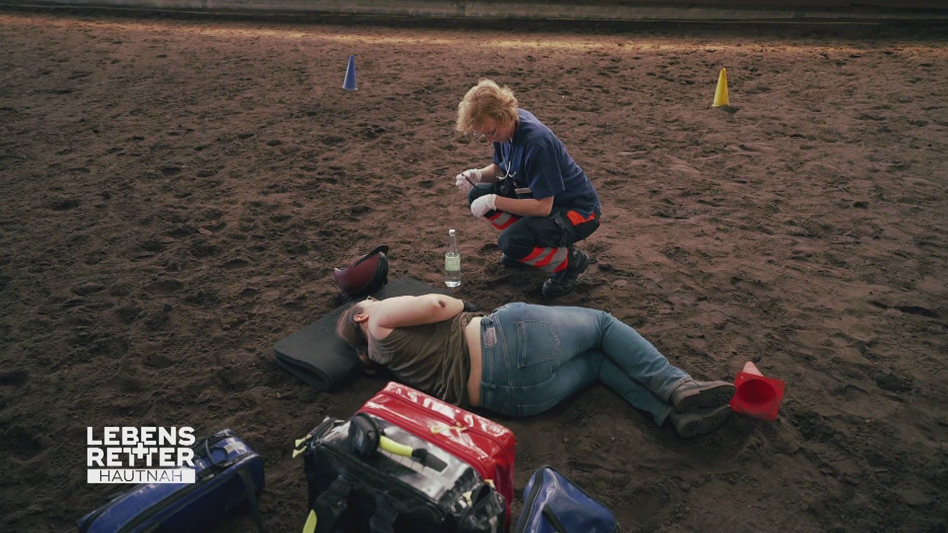 Einsatzgebiet Gifhorn: Sturz beim Reiten mit mehreren Verletzungen