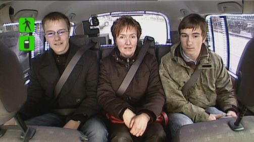 Quiz Taxi Quiz Taxi Folge 13: Wenn die Mutter mit den Söhnen... im Quiz Taxi sitzt, winken hohe Gewinne!