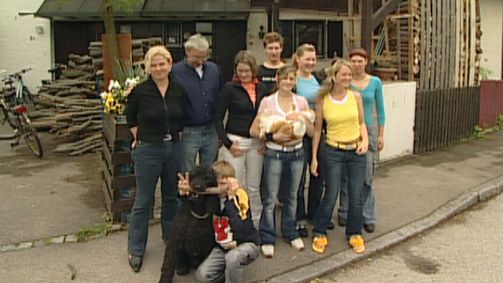 We are Family! So lebt Deutschland. We are Family! So lebt Deutschland. Folge 5: Alles hängt an Mama