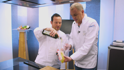 KitchenCase KitchenCase Folge 1: Comedian trifft auf die Kochkunst