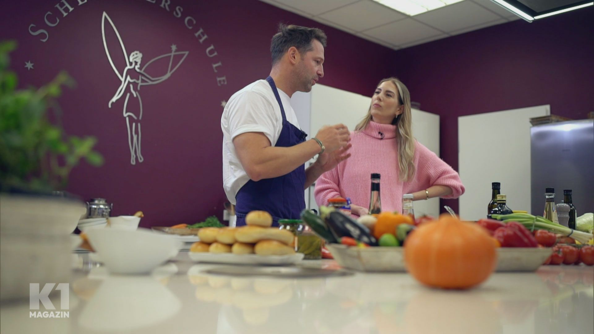 Hot Dogs mal anders: Starkoch Alex Kumptner zeigt, wie es geht