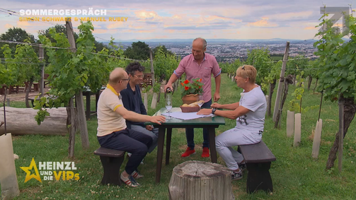 Heinzl und die VIPs - Sommergespräche Heinzl und die VIPs - Sommergespräche 2024 Folge 2: Manuel Rubey & Simon Schwarz im Sommergespräch