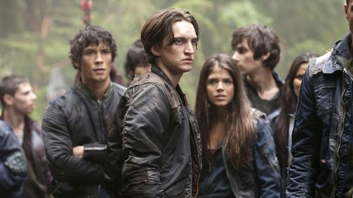 The 100 The 100 Folge 4: Murphys Gesetz