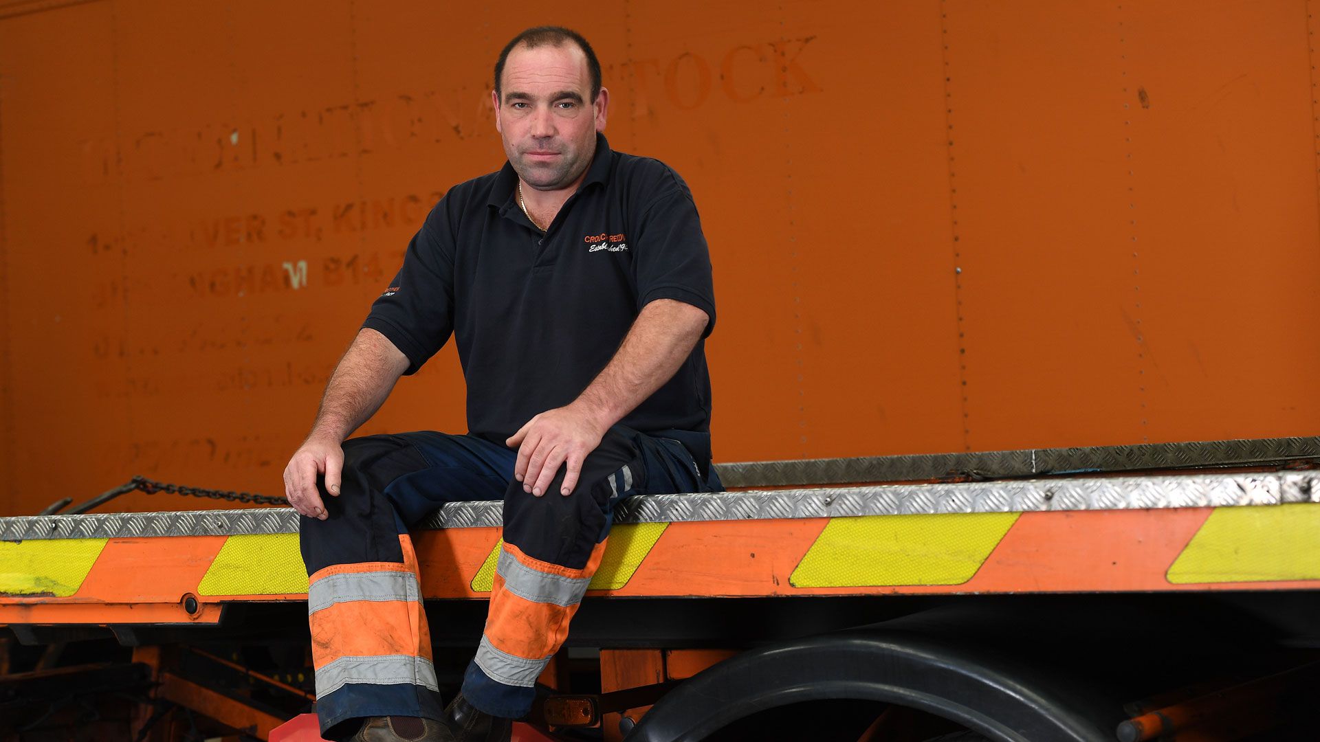 Auf Ketten durch den Matsch