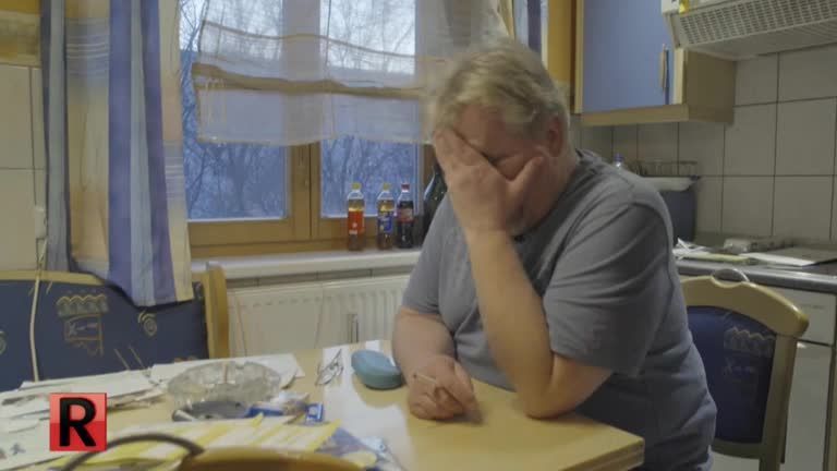 ATV Die Reportage - In der Schuldenfalle