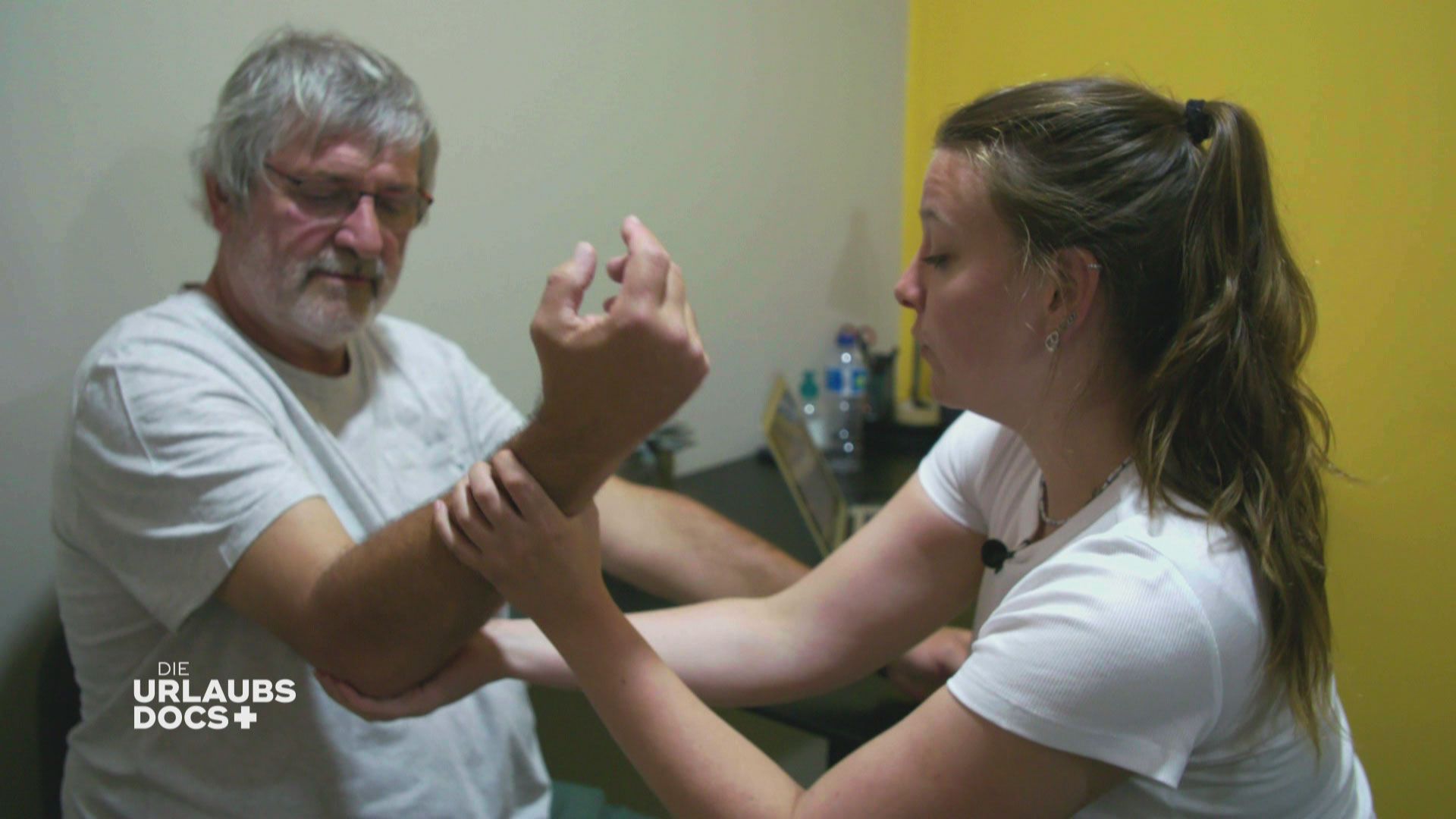 Albufeira: Verletzung am Ellbogen