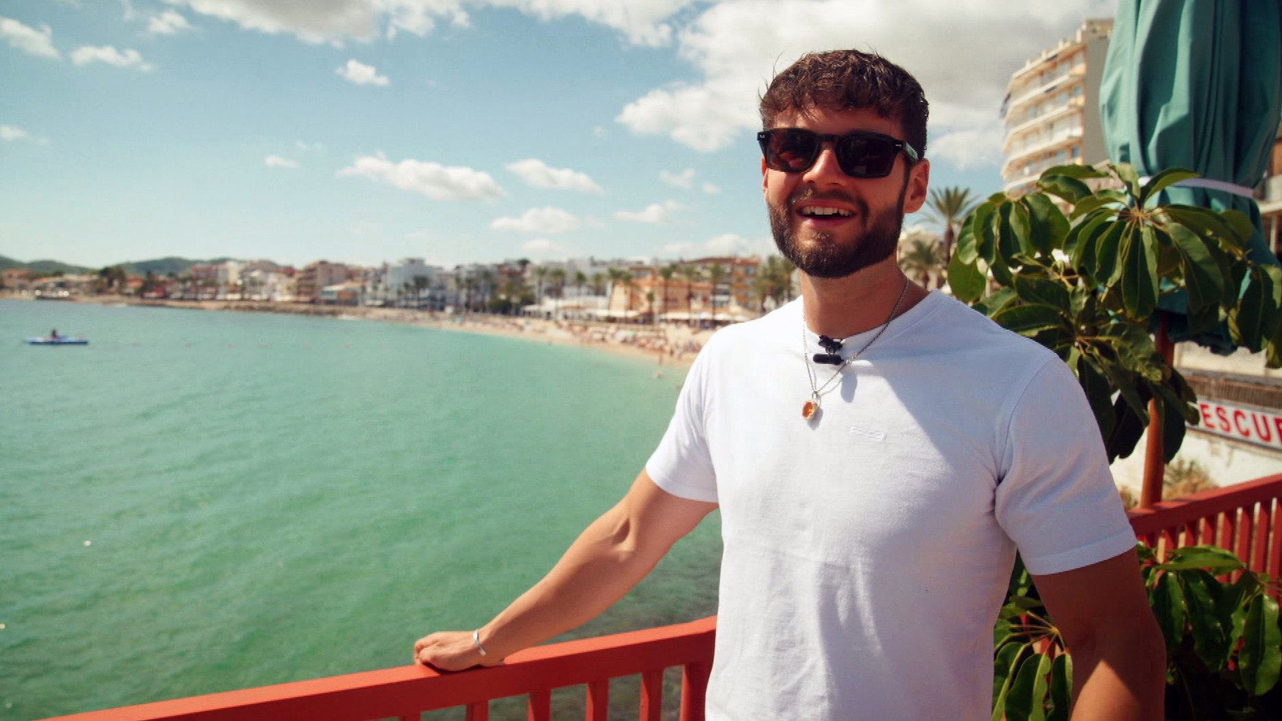 100 Supercars auf einer Fähre