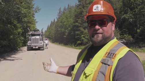 Timber Titans - Kanadas härteste Holzfäller Timber Titans - Kanadas härteste Holzfäller Folge 5: Zwischen den Fronten