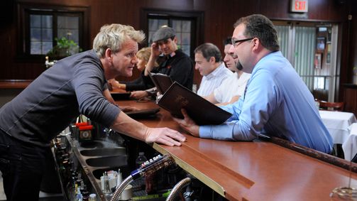 In Teufels Küche mit Gordon Ramsay (US) In Teufels Küche mit Gordon Ramsay (US) Folge 1: Spanish Pavillion