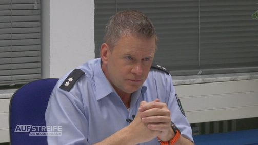 Auf Streife - Die neuen Einsätze Auf Streife - Die neuen Einsätze Folge 111: Wer ist mein Vater?