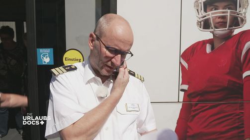 Die Urlaubs-Docs Die Urlaubs-Docs Folge 13: Kreuzfahrtschiff Amera: Kreislaufzusammenbruch am Terminal
