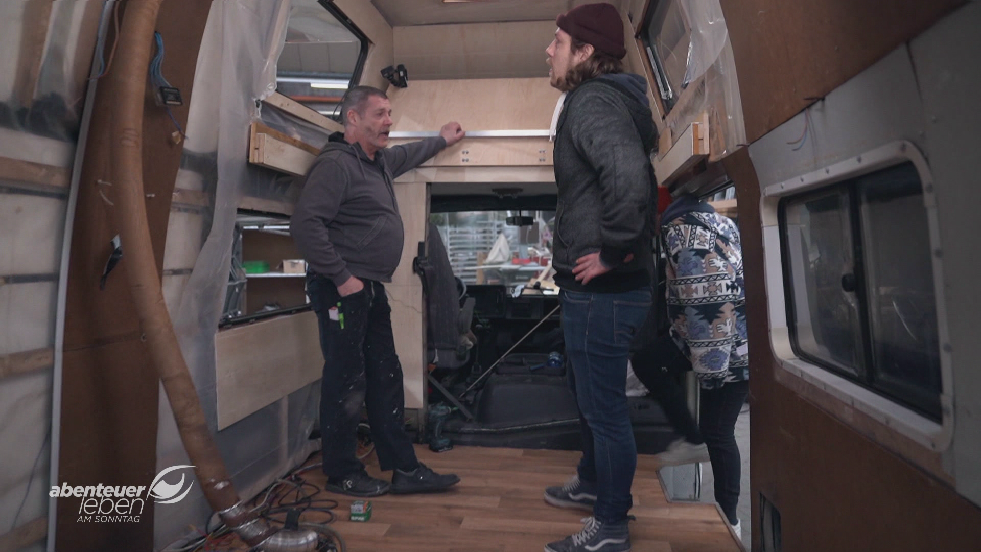 Vom Schrott-Bus zum coolen Camper - "Abenteuer Leben" rettet Dein DIY
