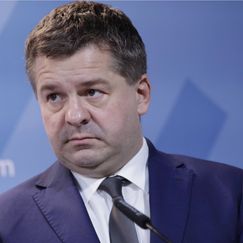 Für alle: Schulze will verpflichtende Bürgerarbeit