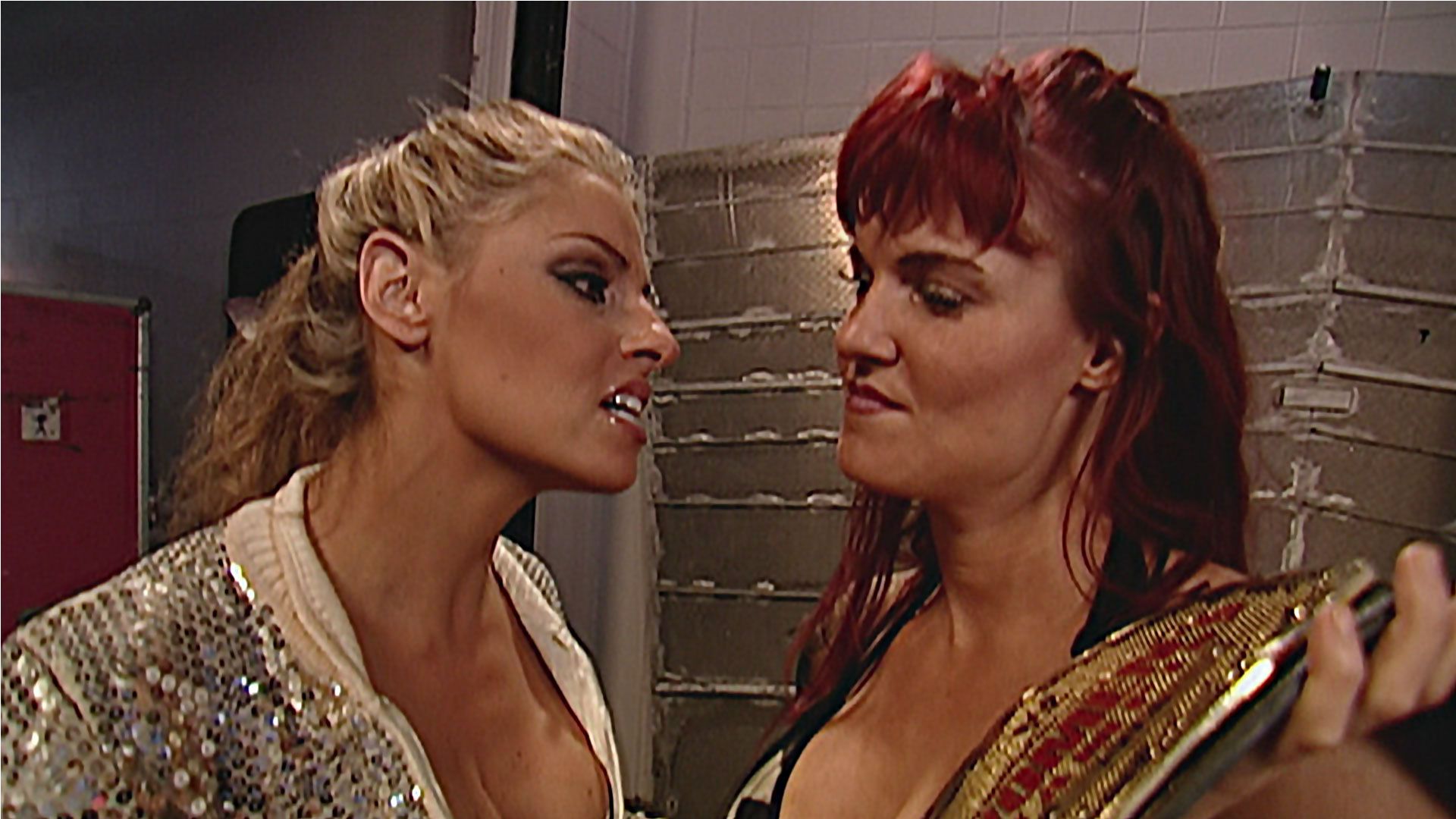 Trish Stratus vs. Lita