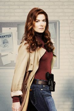 Detective Laura Diamond