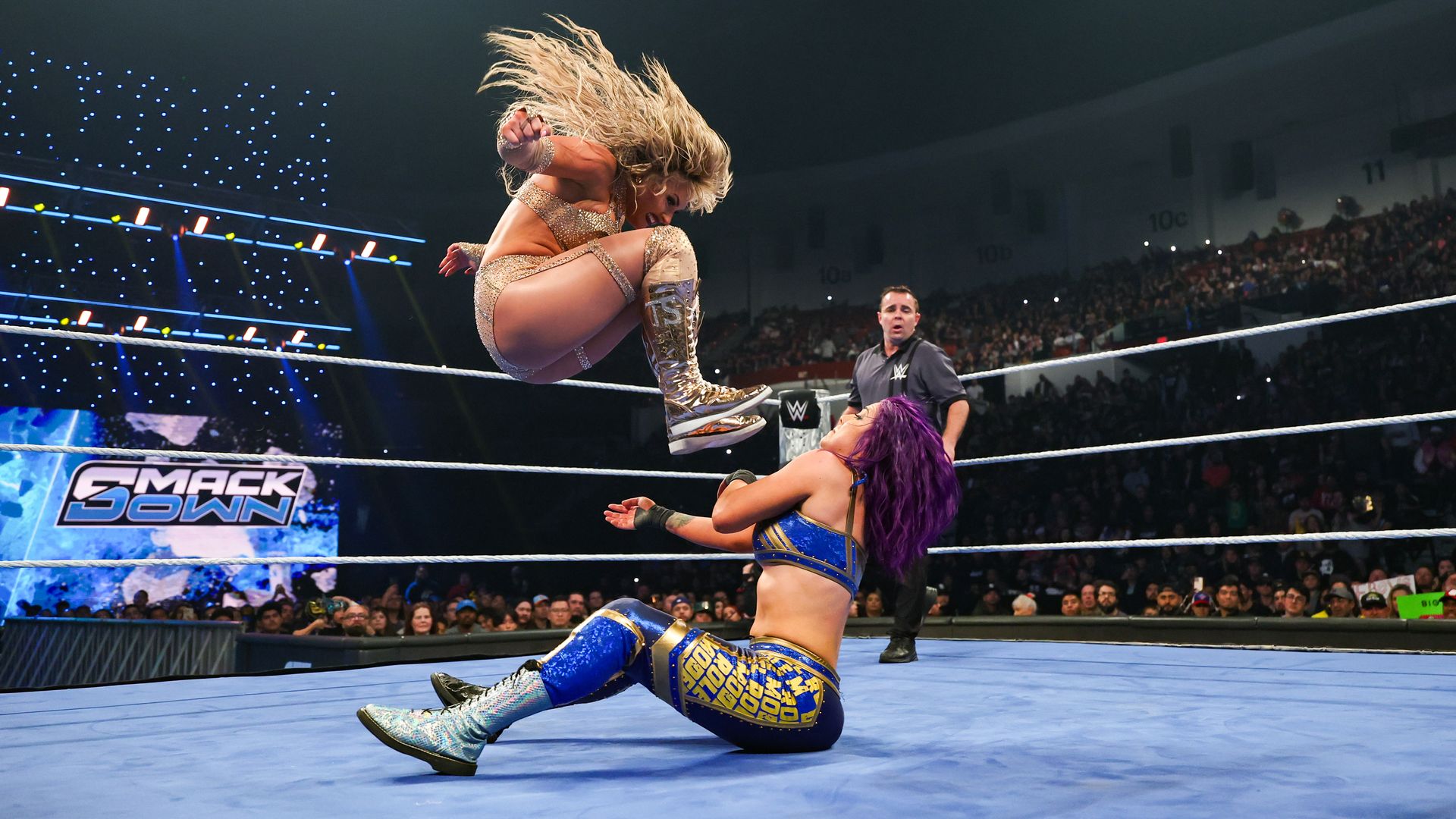 Bayley trifft auf WWE Women's Champion Tiffany Stratton