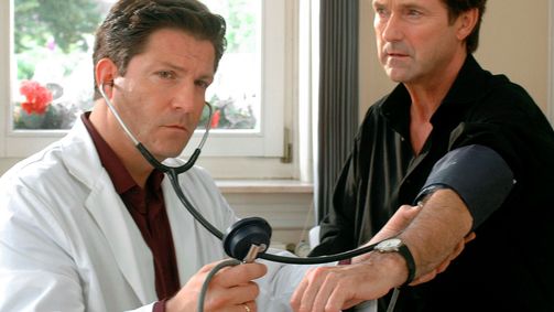 Familie Dr. Kleist FAMILIE DR. KLEIST - 03. STAFFEL Folge 9: Herzschmerz