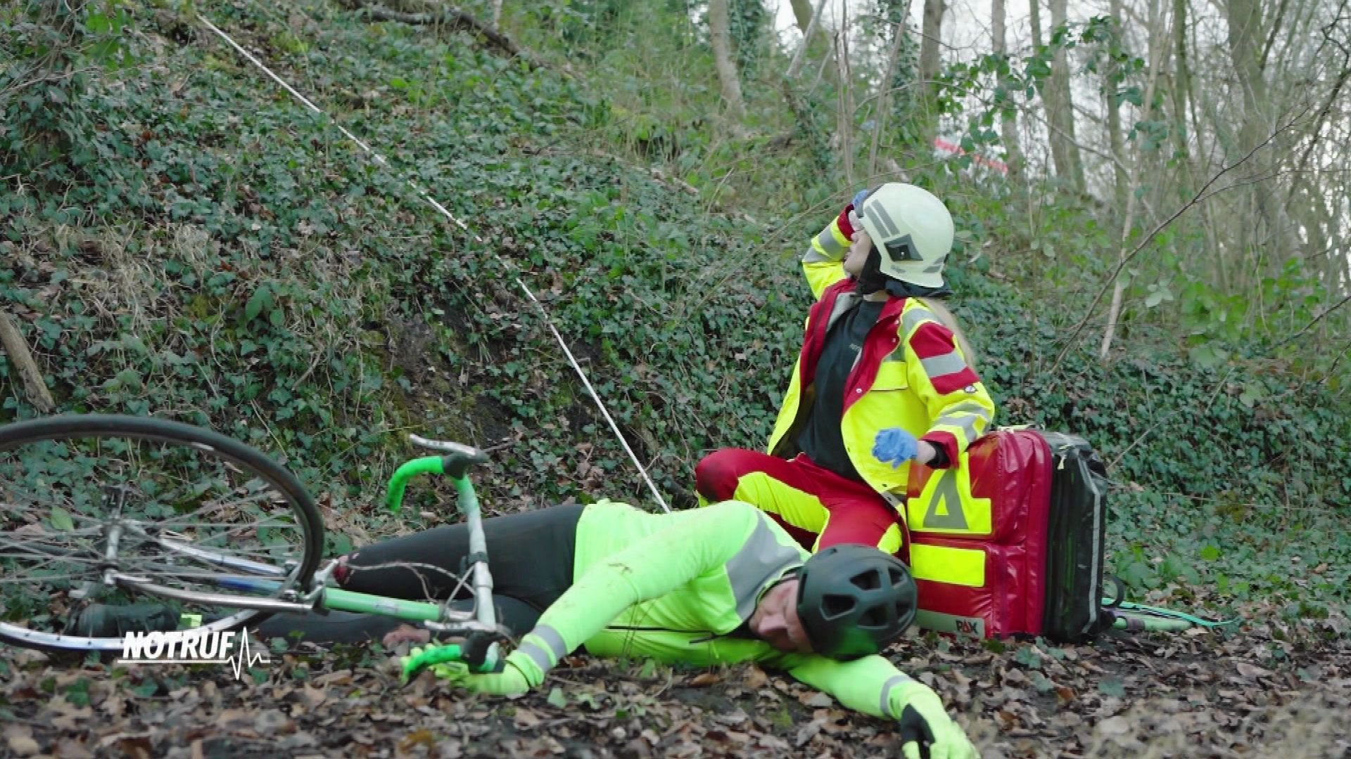 Spektakuläre Rettung nach Fahrradunfall