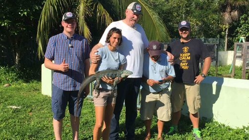 Tamme Hanken - Der Knochenbrecher on tour Staffel 2 Folge 4: Cayman Islands
