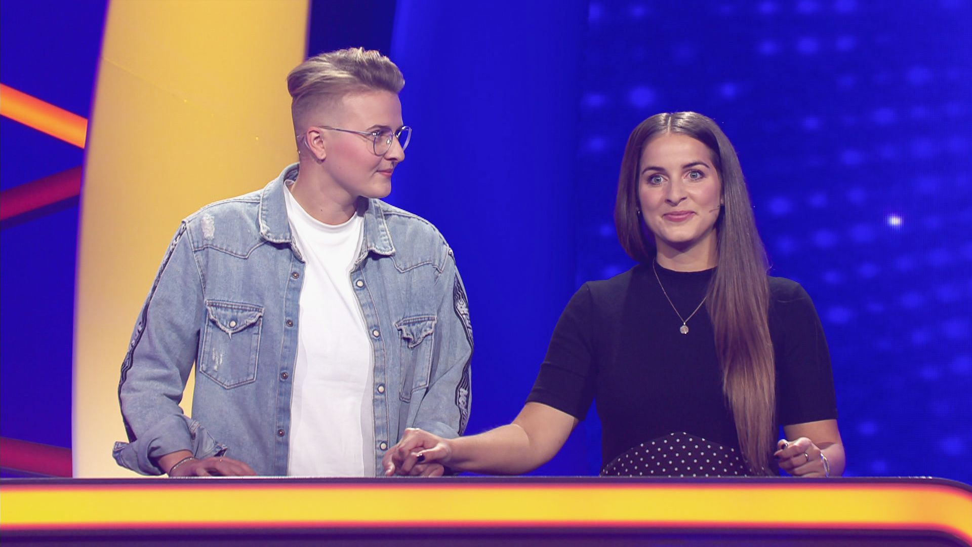 Vivien & Jennifer vs. Yeter & Sedar