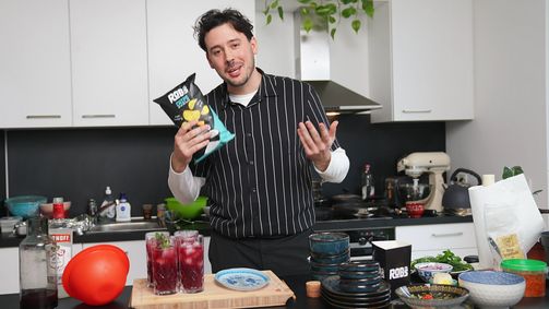 DINNER DUELL DINNER DUELL - 01. STAFFEL Folge 2: Ein Abend bei CrispyRob voller Überraschungen