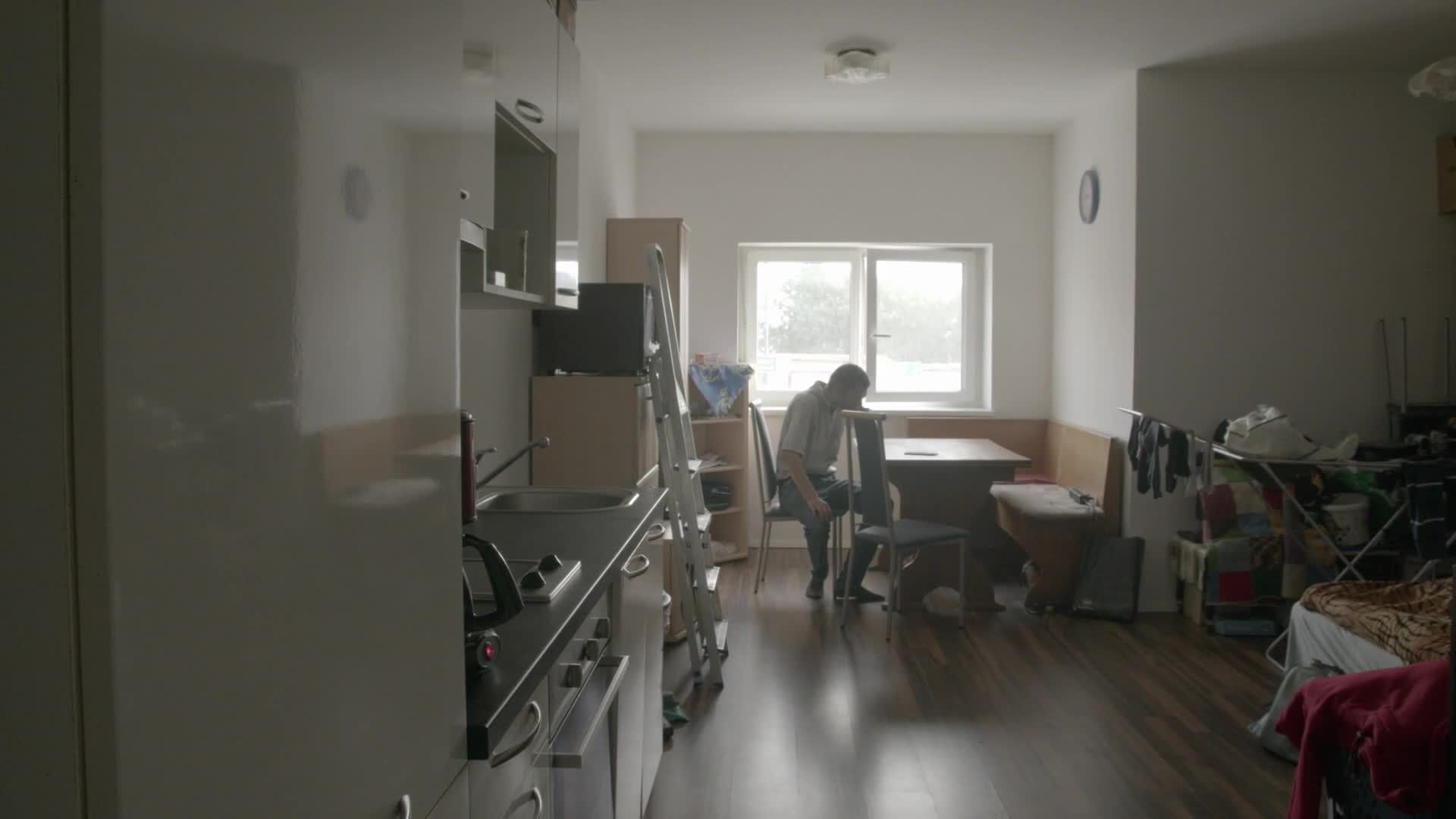 PULS 4 Doku: Das Monster Einsamkeit – Allein unter Millionen