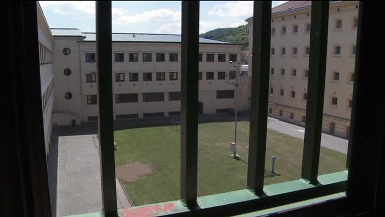 ATV Die Reportage - 24 Stunden hinter Gittern - Teil 2