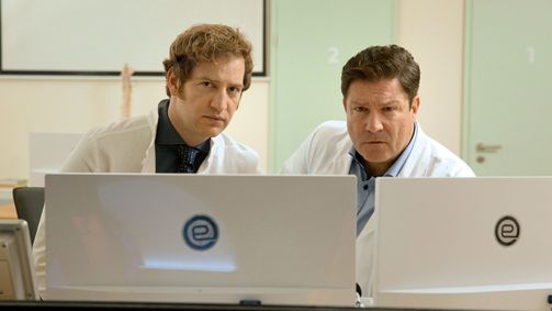 Familie Dr. Kleist Familie Dr. Kleist Folge 4: Die Hoffnung stirbt zuletzt