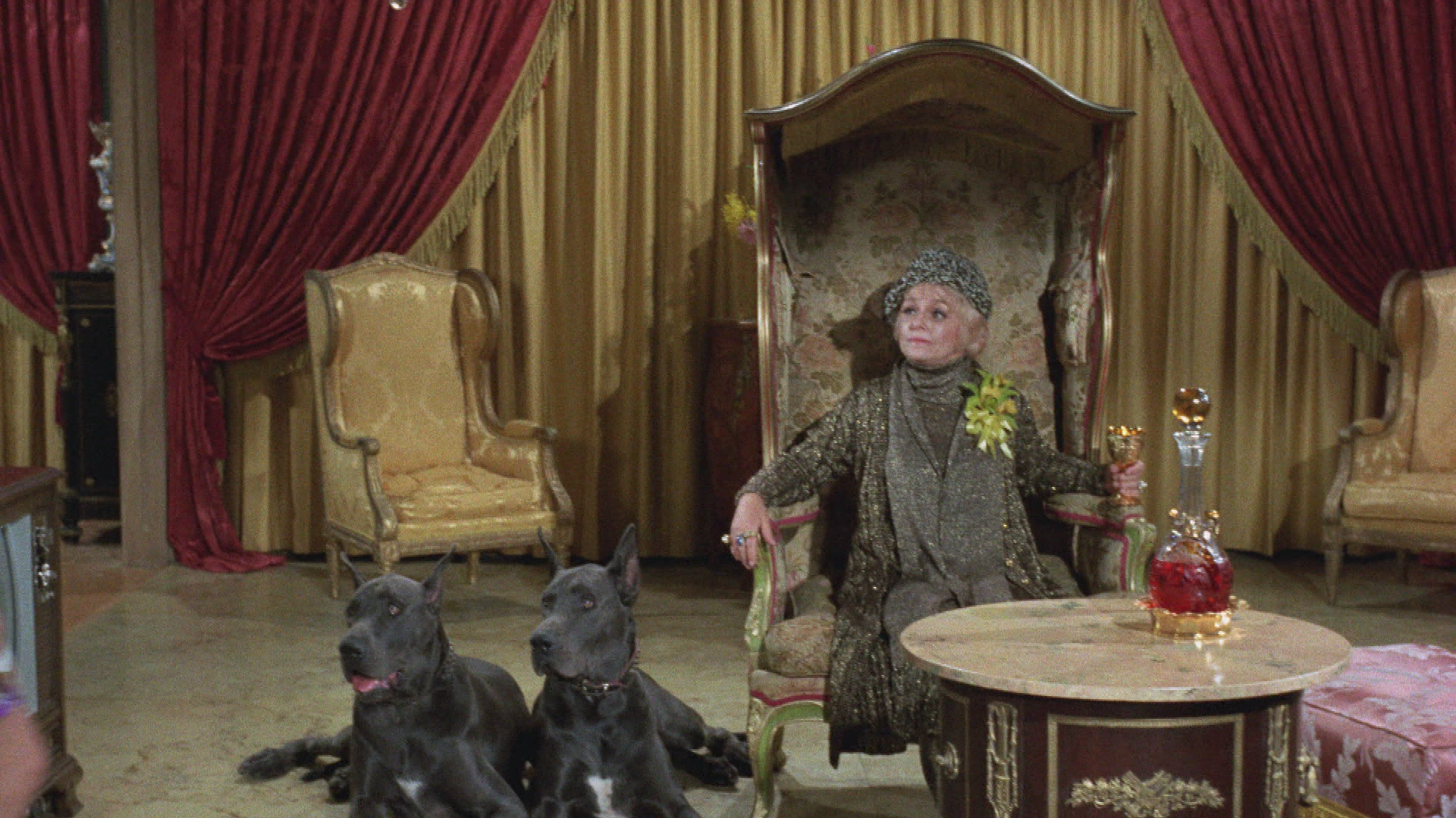 Ihre Majestät, meine Tante (2)