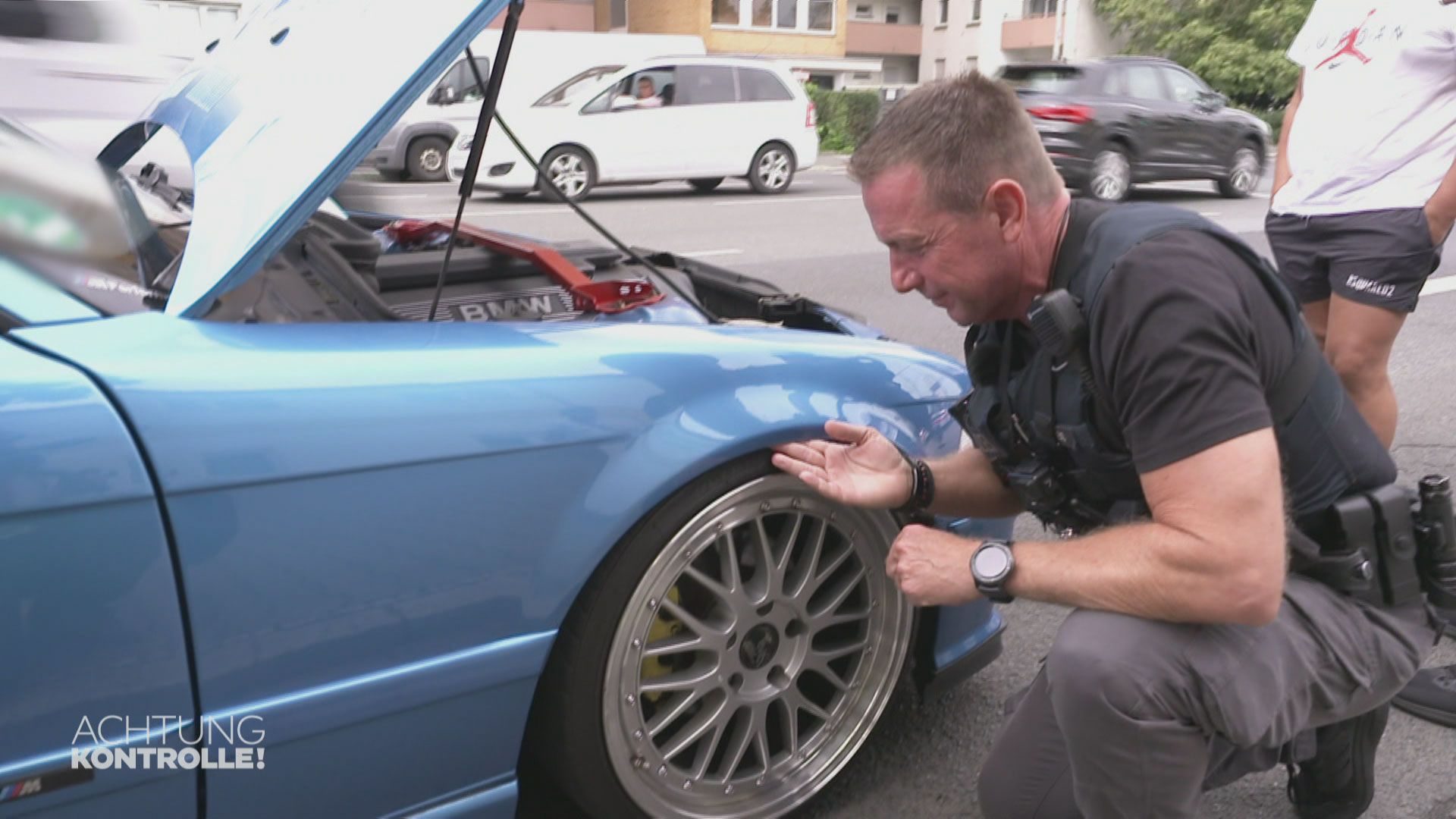 Im Einsatz gegen illegale Auto-Tuner - Polizei Offenbach