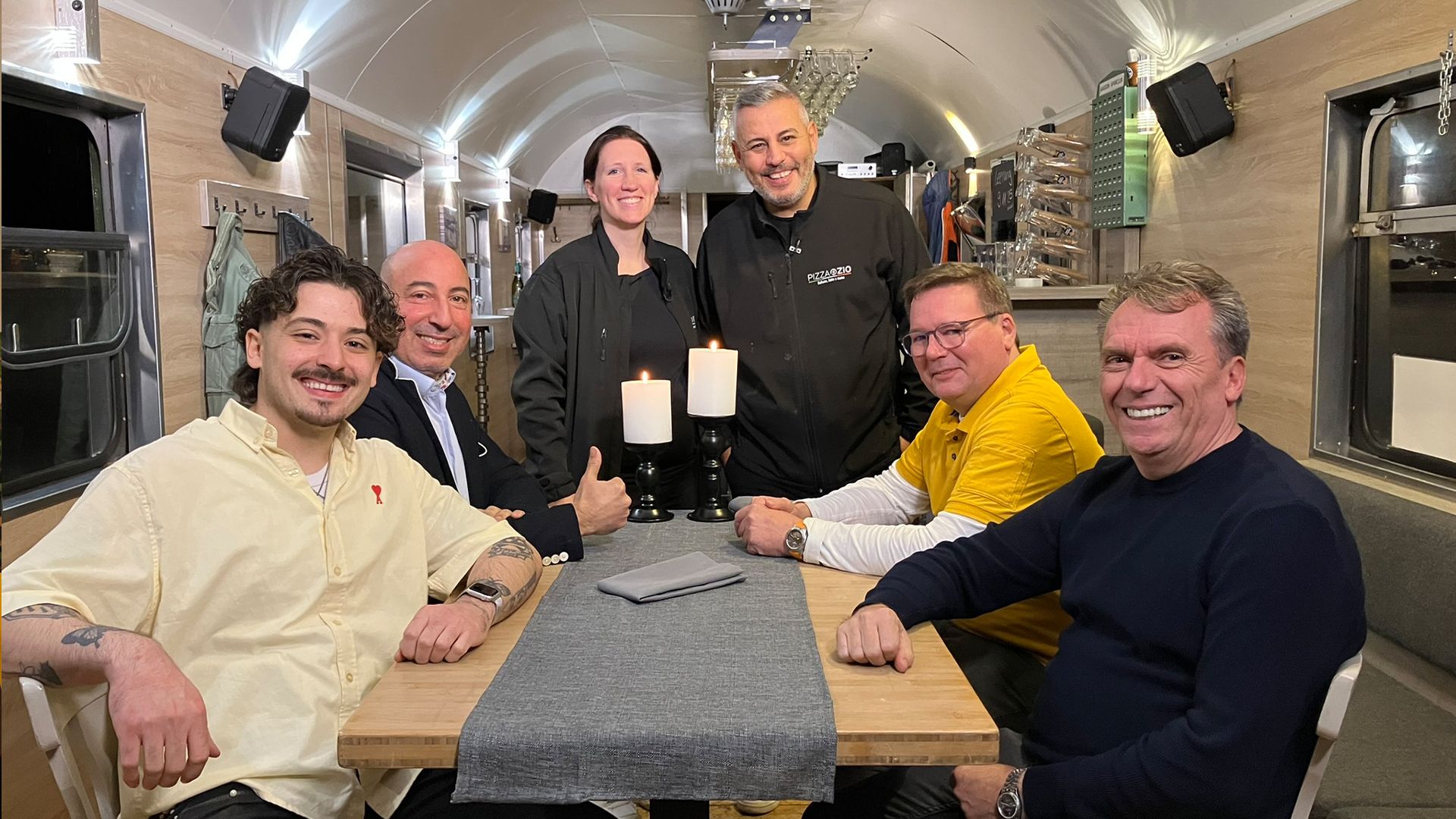 Halbzeit im Wagon-Restaurant "Pizza Zio"