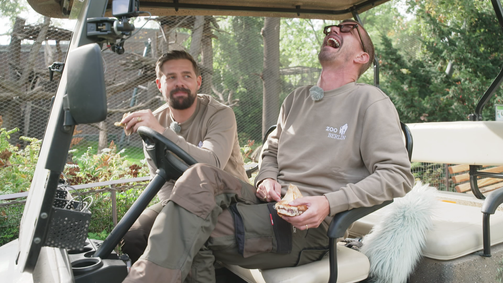 Joko & Klaas im Zoo Joko & Klaas im Zoo Folge 1: Joko & Klaas arbeiten einen Tag lang als Tierpfleger im Zoo