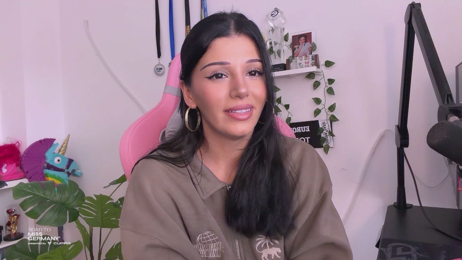 Homestorys, Spotlight-Pitches und Jury-Picks: Wer schafft es weiter?